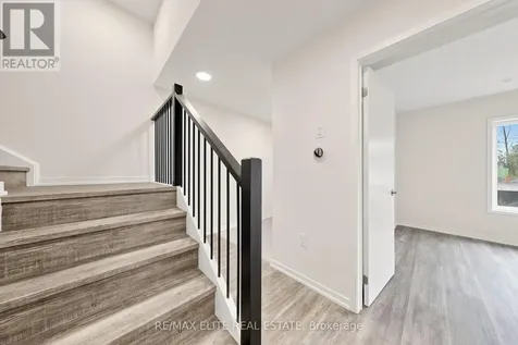 1422 19th Avenue Richmond Hill ON L4E 3R9