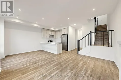 1422 19th Avenue Richmond Hill ON L4E 3R9