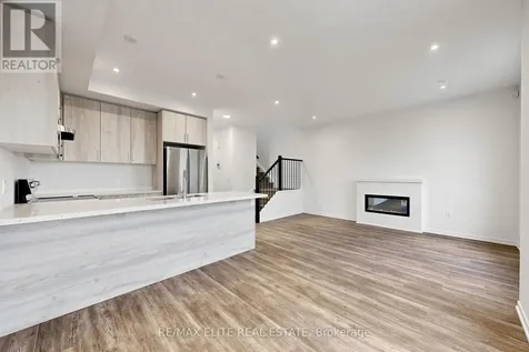 1422 19th Avenue Richmond Hill ON L4E 3R9
