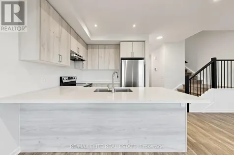 1422 19th Avenue Richmond Hill ON L4E 3R9