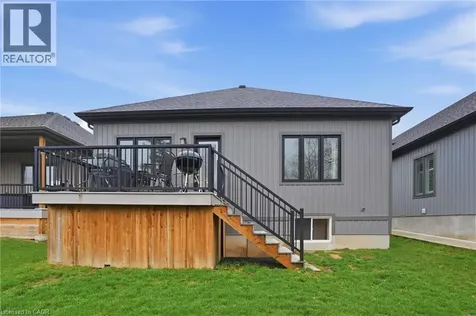 1049 Kettle Court Fort Erie ON L2A 1H3