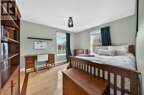 20 Haldimand Trail Dunnville ON N1A 1W9