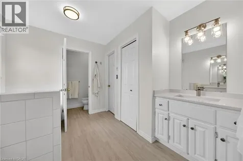 20 Haldimand Trail Dunnville ON N1A 1W9