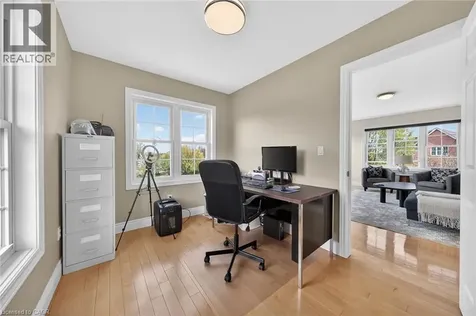 20 Haldimand Trail Dunnville ON N1A 1W9