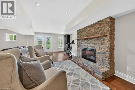 20 Haldimand Trail Dunnville ON N1A 1W9