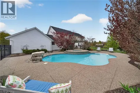 20 Haldimand Trail Dunnville ON N1A 1W9
