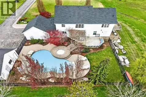 20 Haldimand Trail Dunnville ON N1A 1W9