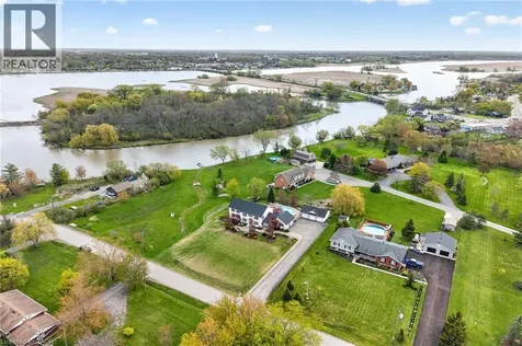 20 Haldimand Trail Dunnville ON N1A 1W9