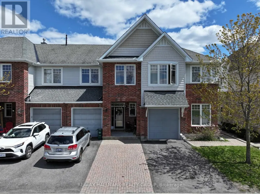 728 Cedar Creek Drive Ottawa ON K1T 0A9