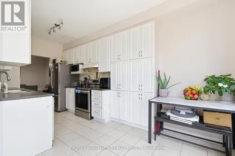 728 Cedar Creek Drive Ottawa ON K1T 0A9