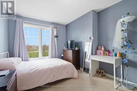 728 Cedar Creek Drive Ottawa ON K1T 0A9