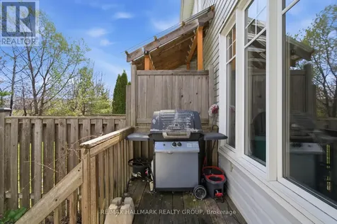 728 Cedar Creek Drive Ottawa ON K1T 0A9