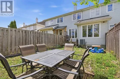 728 Cedar Creek Drive Ottawa ON K1T 0A9