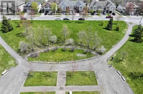 728 Cedar Creek Drive Ottawa ON K1T 0A9