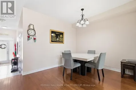 728 Cedar Creek Drive Ottawa ON K1T 0A9