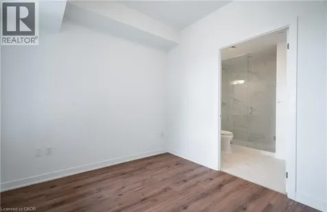 395 Dundas Street West Oakville ON L6M 5R8