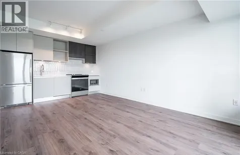 395 Dundas Street West Oakville ON L6M 5R8