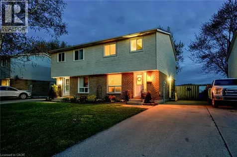 105 Maple Avenue Stratford ON N5A 7G8