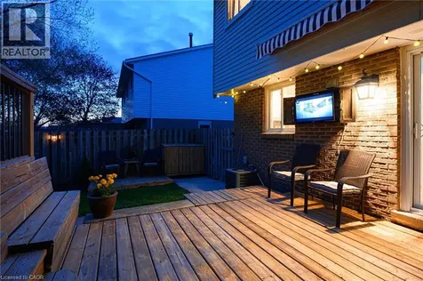 105 Maple Avenue Stratford ON N5A 7G8