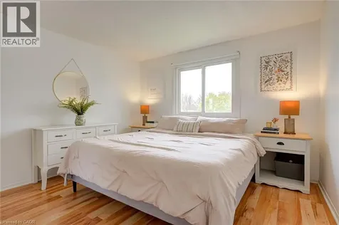 105 Maple Avenue Stratford ON N5A 7G8