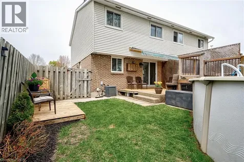 105 Maple Avenue Stratford ON N5A 7G8