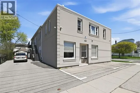 256 Lincoln Street Welland ON L3B 4N1