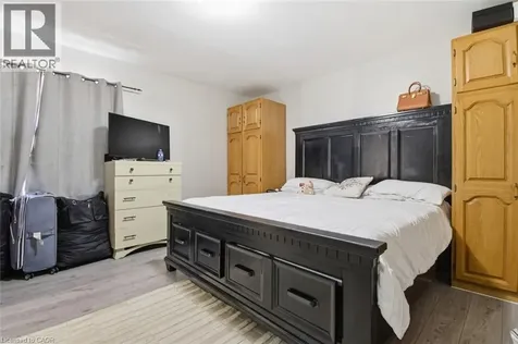 256 Lincoln Street Welland ON L3B 4N1