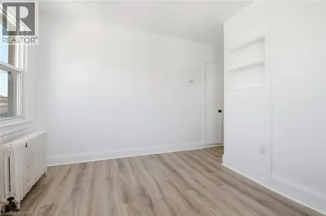 256 Lincoln Street Welland ON L3B 4N1