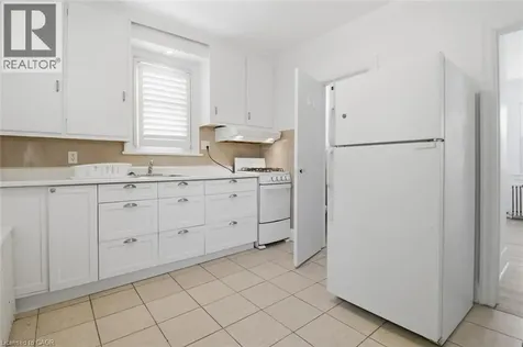 256 Lincoln Street Welland ON L3B 4N1