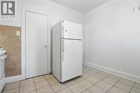256 Lincoln Street Welland ON L3B 4N1