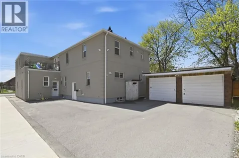 256 Lincoln Street Welland ON L3B 4N1