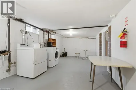 256 Lincoln Street Welland ON L3B 4N1