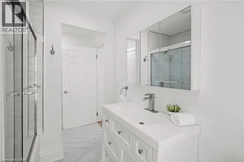 491 Ferguson Avenue North Hamilton ON L8L 4Z4