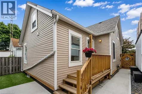 491 Ferguson Avenue North Hamilton ON L8L 4Z4