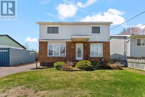 650 Lorne Street West Laurentian Valley ON K8A 6T6