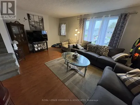 650 Lorne Street West Laurentian Valley ON K8A 6T6