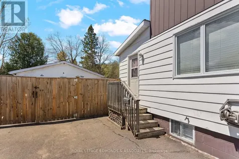 650 Lorne Street West Laurentian Valley ON K8A 6T6