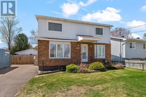 650 Lorne Street West Laurentian Valley ON K8A 6T6