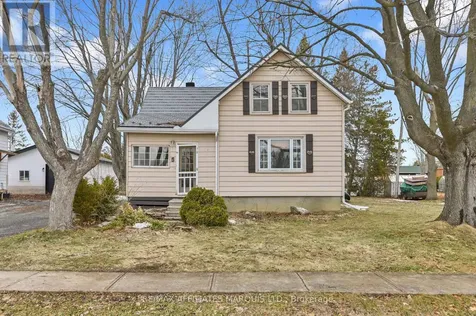 5 Pine Street South Stormont ON K0C 1M0