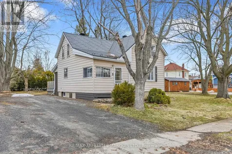 5 Pine Street South Stormont ON K0C 1M0
