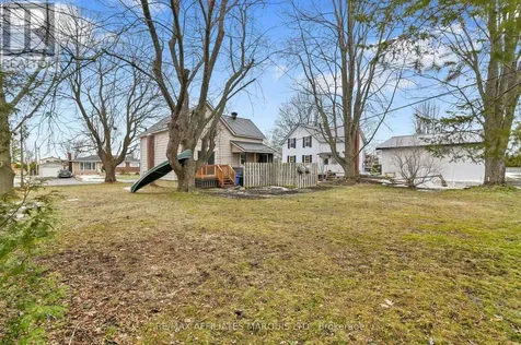 5 Pine Street South Stormont ON K0C 1M0