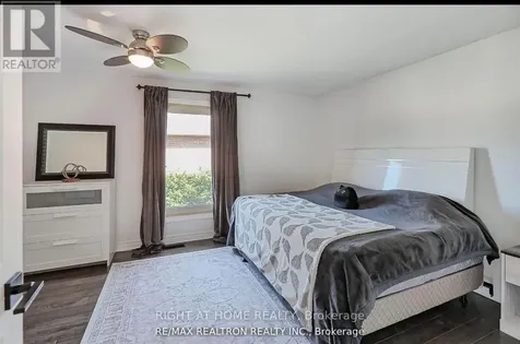 236 Mccaffrey Road South Newmarket (glenway Estates) ON L3X 1J3