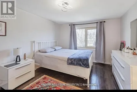 236 Mccaffrey Road South Newmarket (glenway Estates) ON L3X 1J3