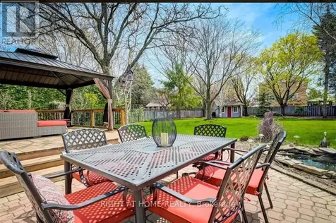 236 Mccaffrey Road South Newmarket (glenway Estates) ON L3X 1J3