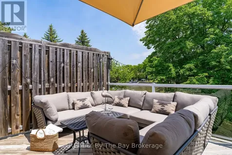 83 Old Mosley Street Wasaga Beach ON L9Z 2J5