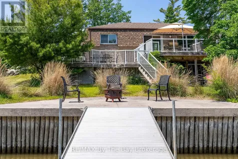 83 Old Mosley Street Wasaga Beach ON L9Z 2J5
