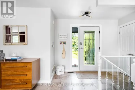 83 Old Mosley Street Wasaga Beach ON L9Z 2J5
