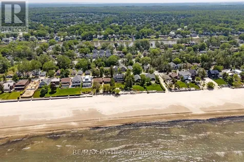 83 Old Mosley Street Wasaga Beach ON L9Z 2J5