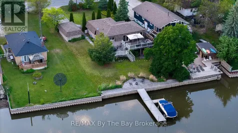 83 Old Mosley Street Wasaga Beach ON L9Z 2J5