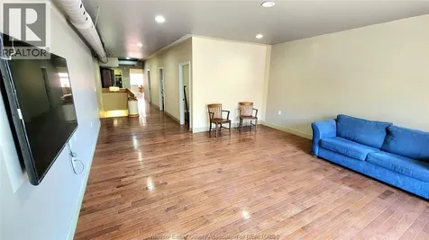 286 Ouellette Avenue Windsor ON N9A 1A5